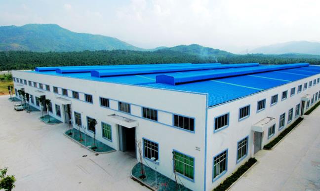 如何保證結構廠房彩鋼夾芯板屋面的抗風性能？