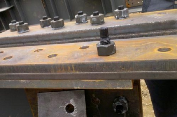 鋼結(jié)構(gòu)加工出現(xiàn)變形問題，山西鋼結(jié)構(gòu)廠家這么辦